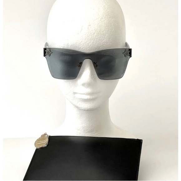 Stella McCartney Authentic Star Sunglasses NWT & Pouch - Picture 12 of 12